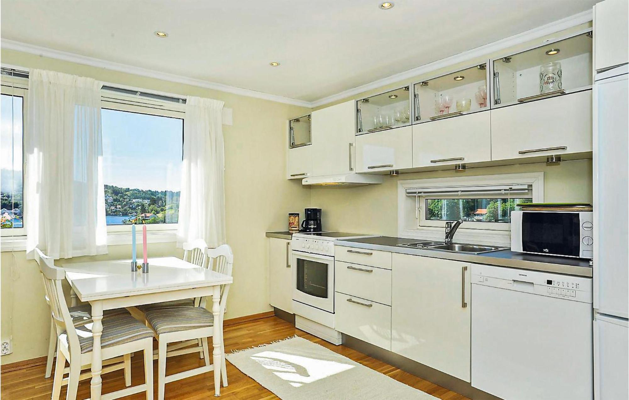 Cozy Apartment In Straumsgrend With Kitchen Берген Экстерьер фото